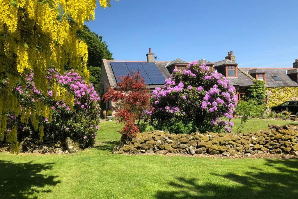 Serene Countryside Home With Manicured Gardens ストーンヘブン エクステリア 写真