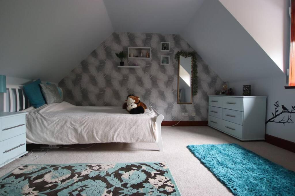 Serene Countryside Home With Manicured Gardens ストーンヘブン エクステリア 写真
